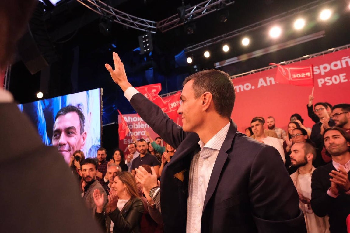 Fotos: Pedro Sánchez y Susana Díaz en Cádiz