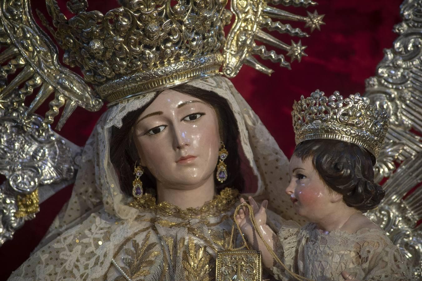 El regreso de la Virgen del Carmen de Santa Ana tras la restauración