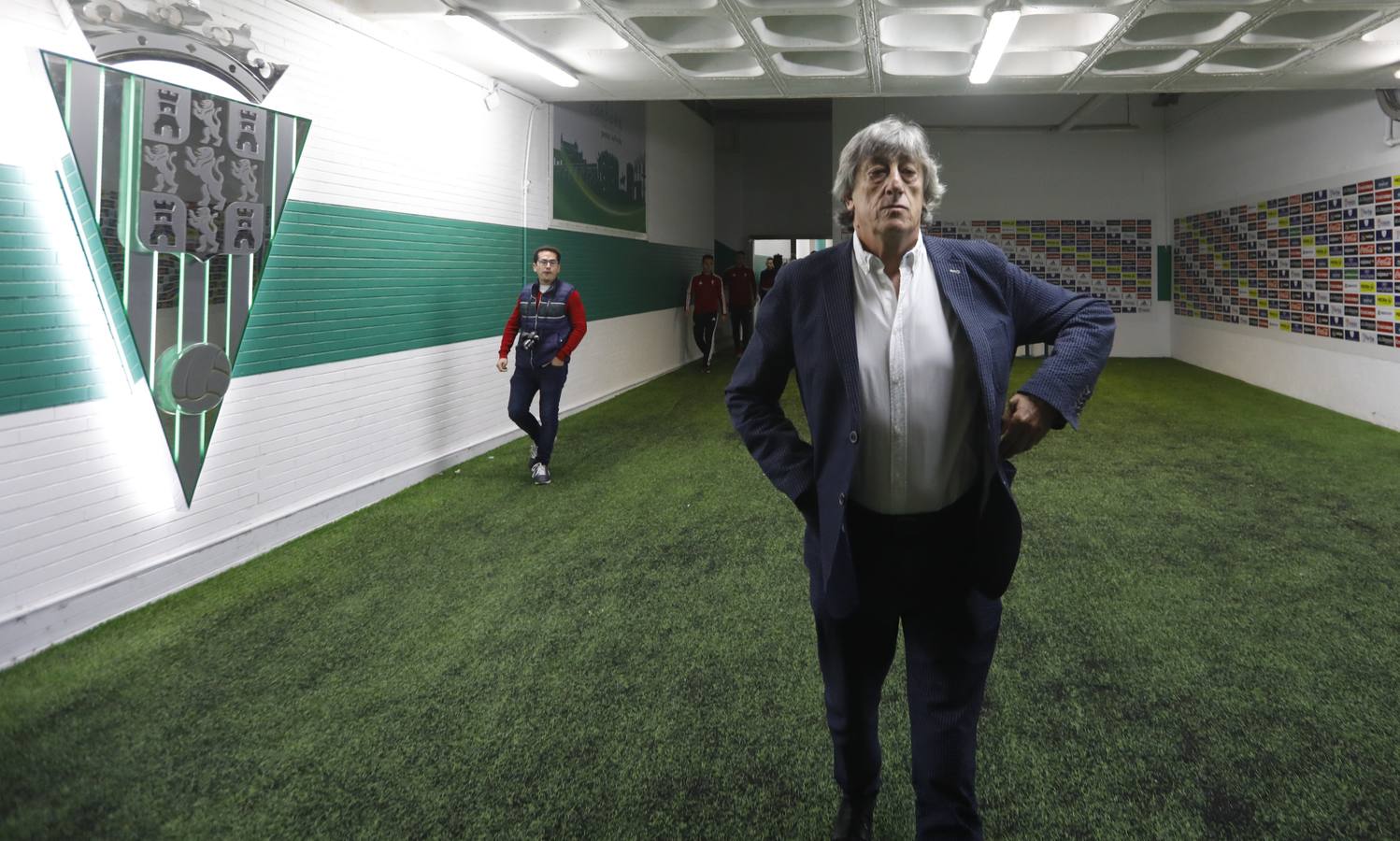 La despedida del técnico del Córdoba CF Enrique Martín, en imágenes