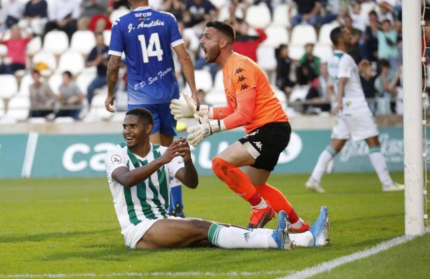 La victoria del Córdoba CF contra el San Fernando, en imágenes