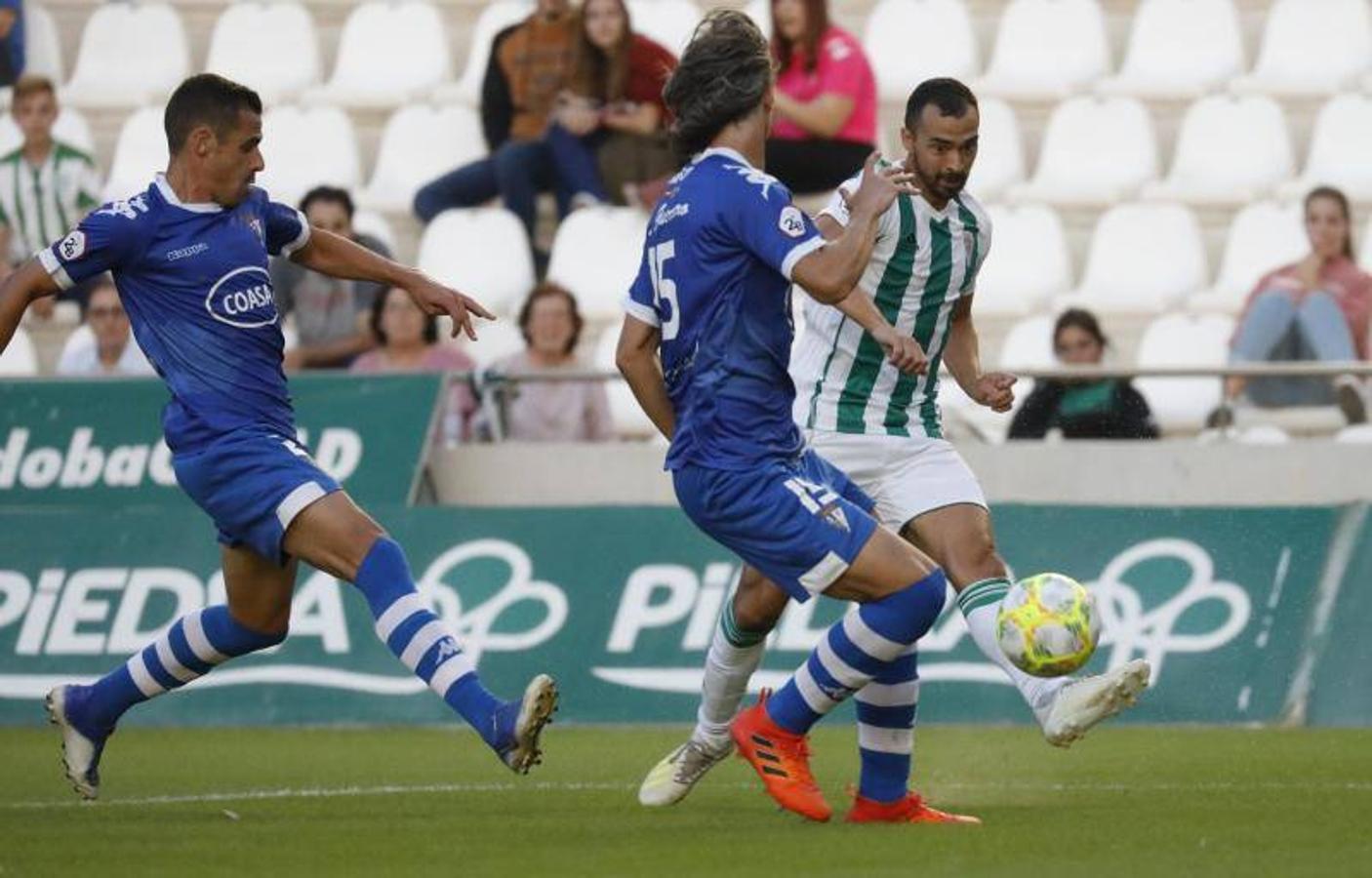 La victoria del Córdoba CF contra el San Fernando, en imágenes