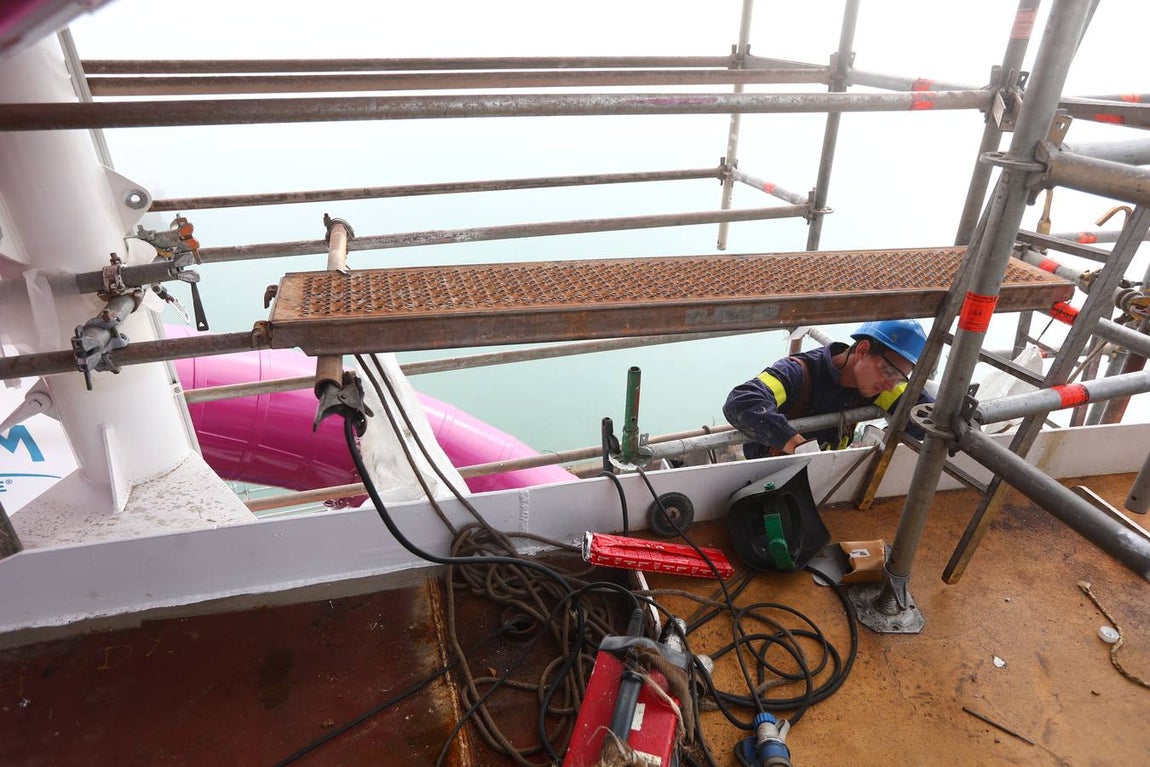 Las primeras imágenes de la reparación del crucero Oasis, de Royal Caribbean