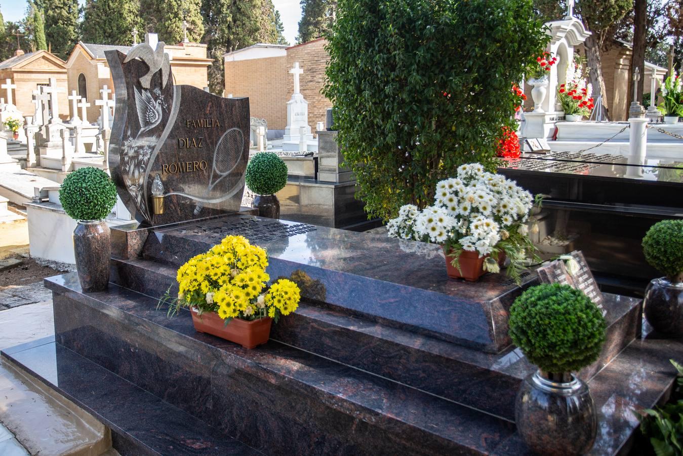 Un paseo por las tumbas más singulares de Sevilla