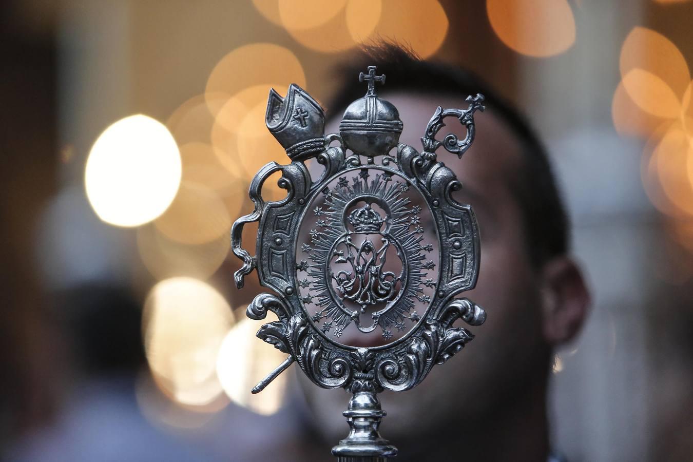 La procesión de Nuestra Señora del Amparo por Córdoba, en imágenes