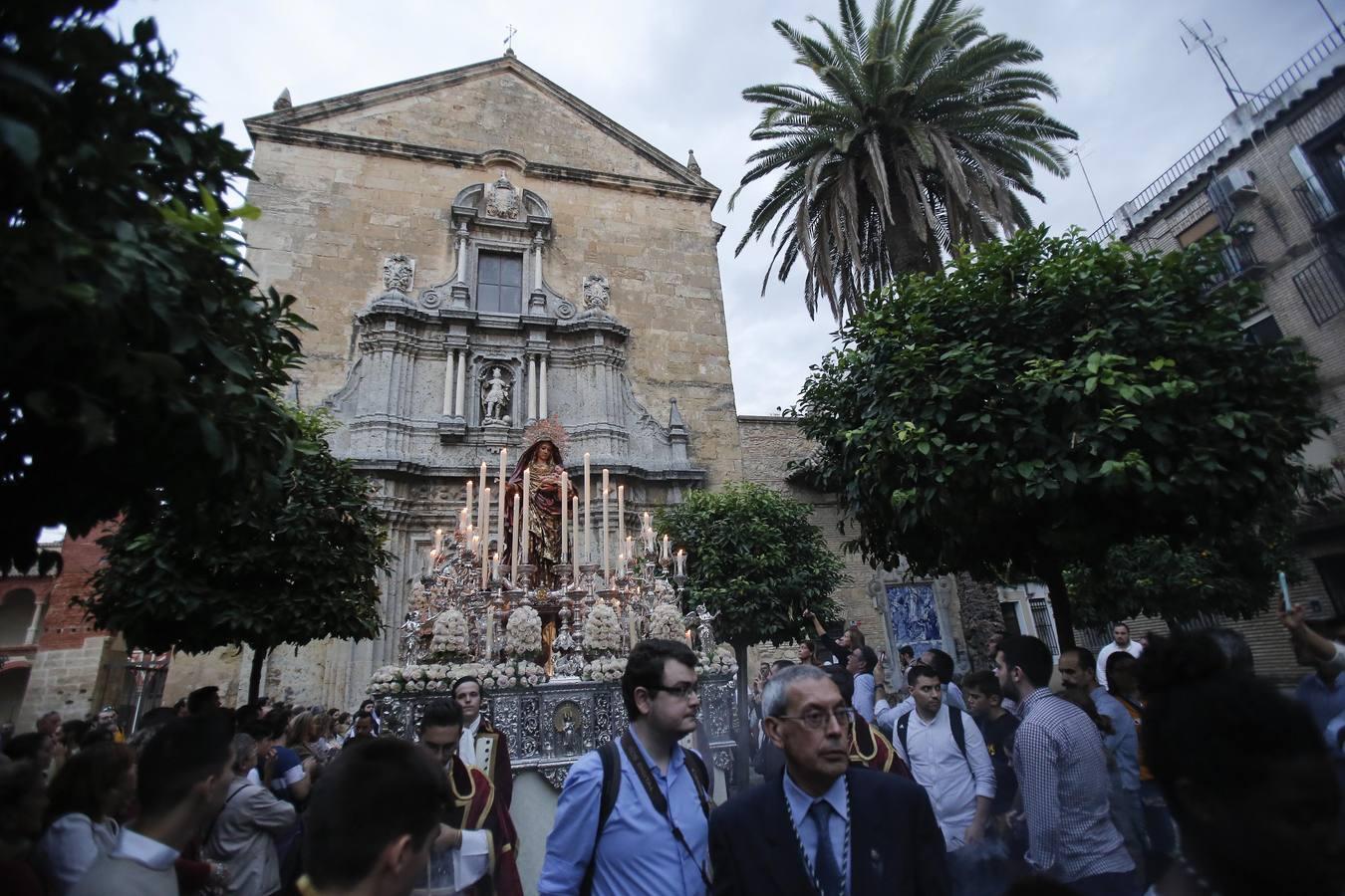 La procesión de Nuestra Señora del Amparo por Córdoba, en imágenes