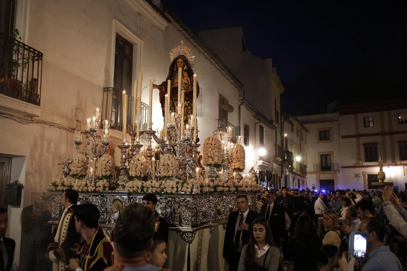 La procesión de Nuestra Señora del Amparo por Córdoba, en imágenes