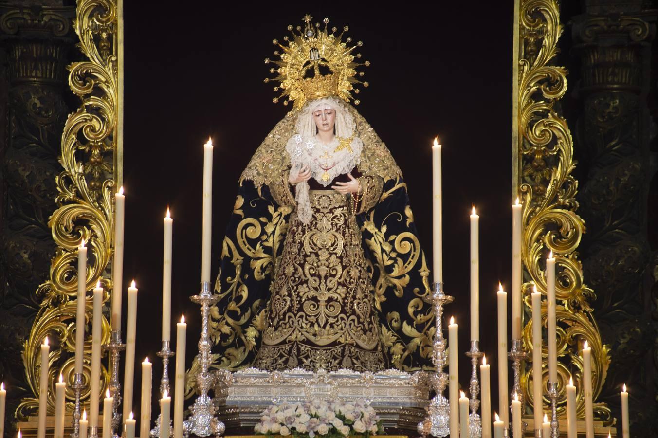 Altar del veinte aniversario de la coronacióin de la Estrella