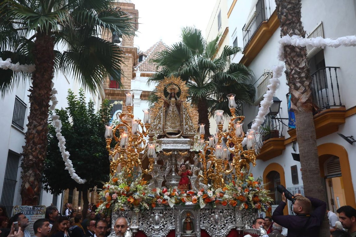 Procesión de la Virgen de la Palma Coronada