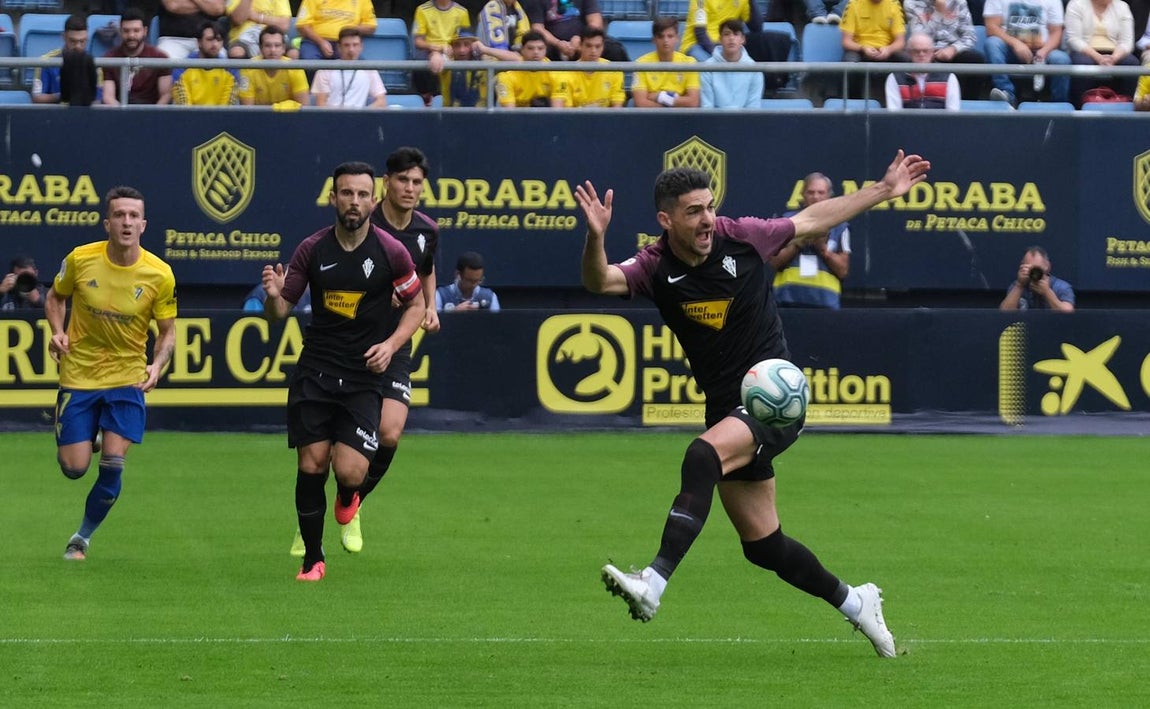 Partido Cádiz-Sporting (3-1)