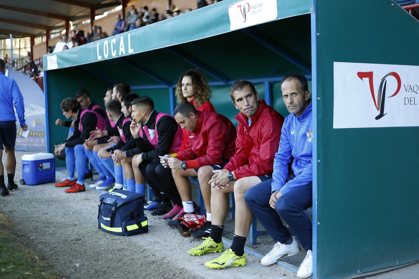 La afición desplazada y las jugadas del Talavera-Córdoba CF, en imágenes