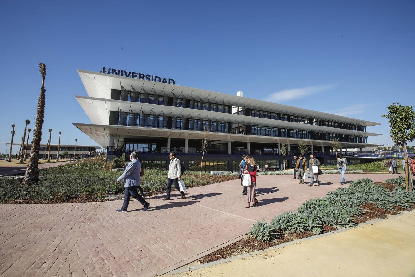 El nuevo campus de la Universidad de Loyola Andalucía, en imágenes