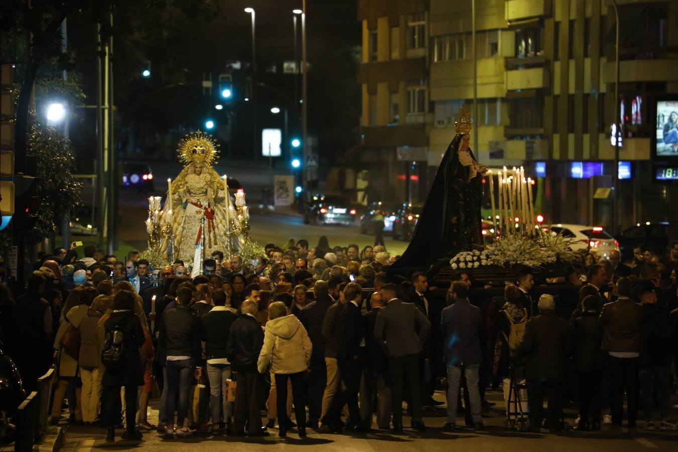 La procesión de las Vírgenes de Martínez Cerrillo en Córdoba, en imágenes