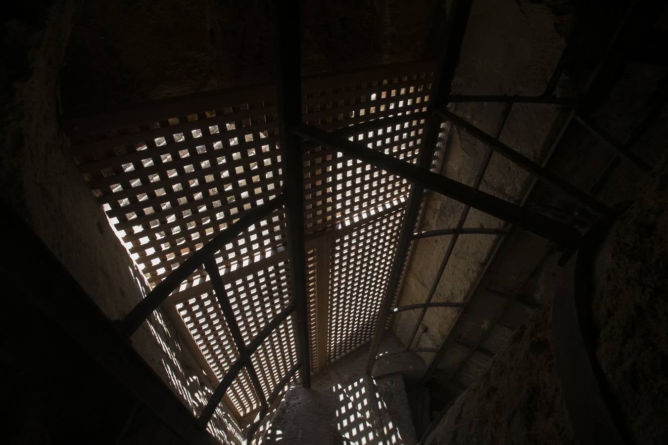 El interior del alminar de San Juan de Córdoba, en imágenes