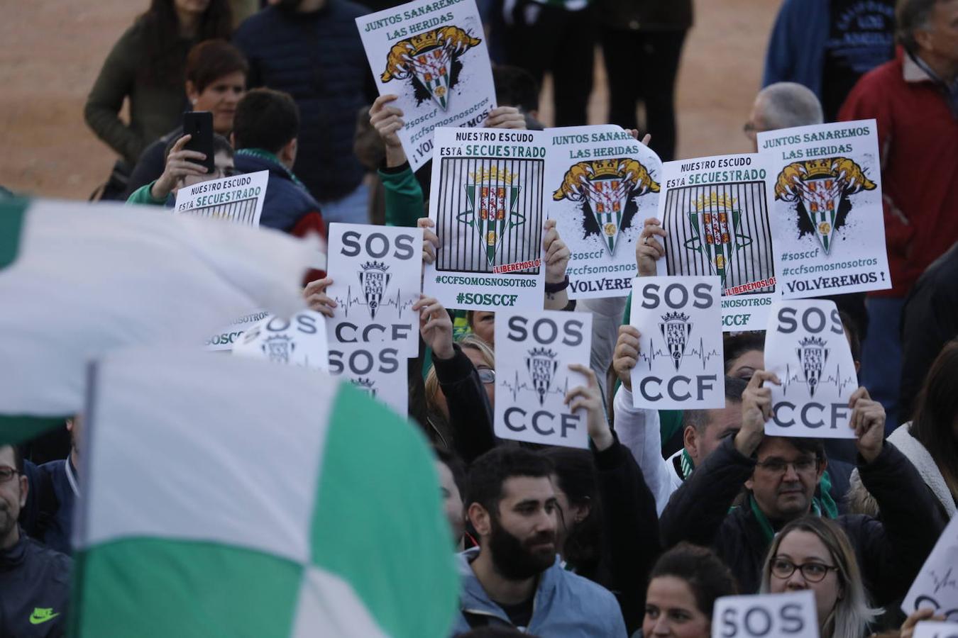 Las concentraciones en el partido del Córdoba CF, en imágenes