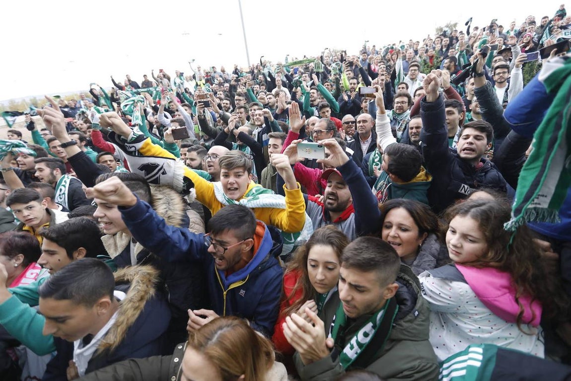 Las concentraciones en el partido del Córdoba CF, en imágenes