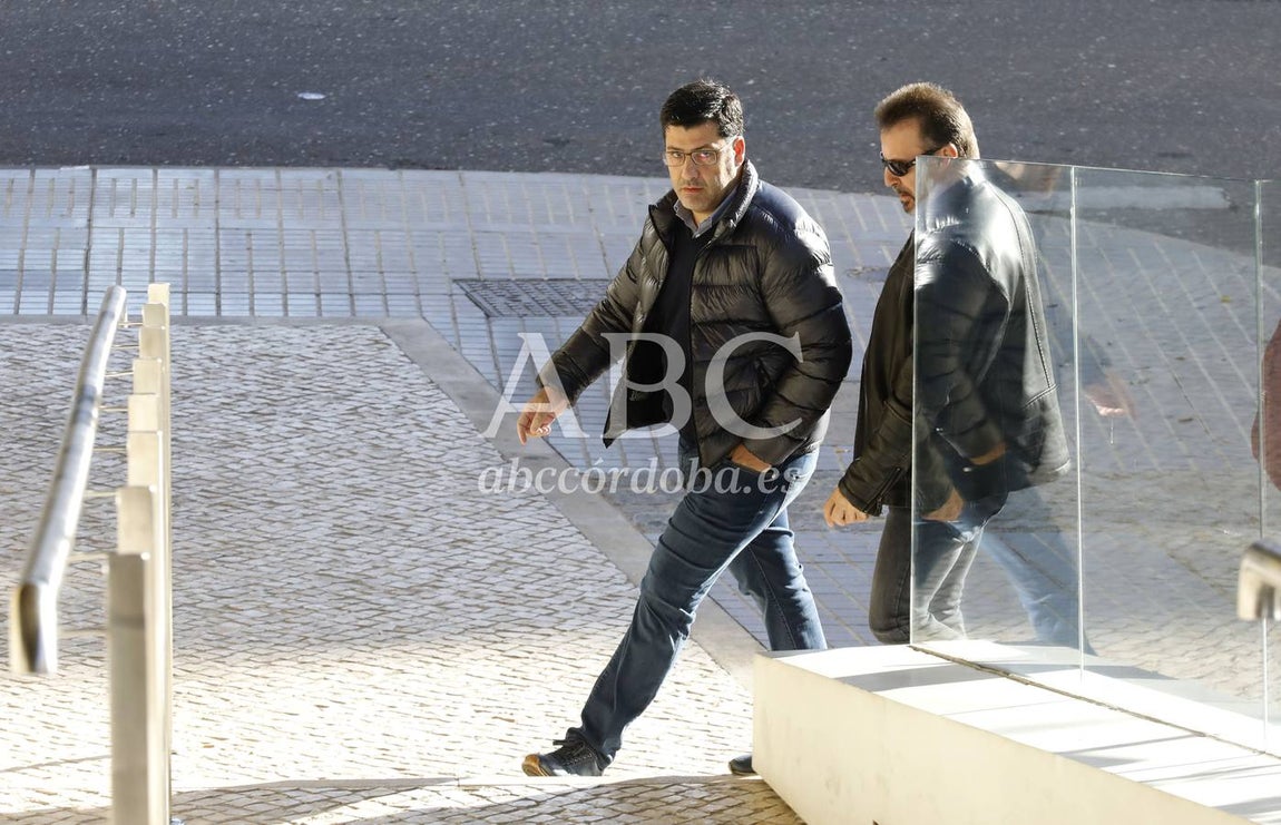 La visita de León a la Ciudad de la Justicia tras su puesta en libertad, en imágenes