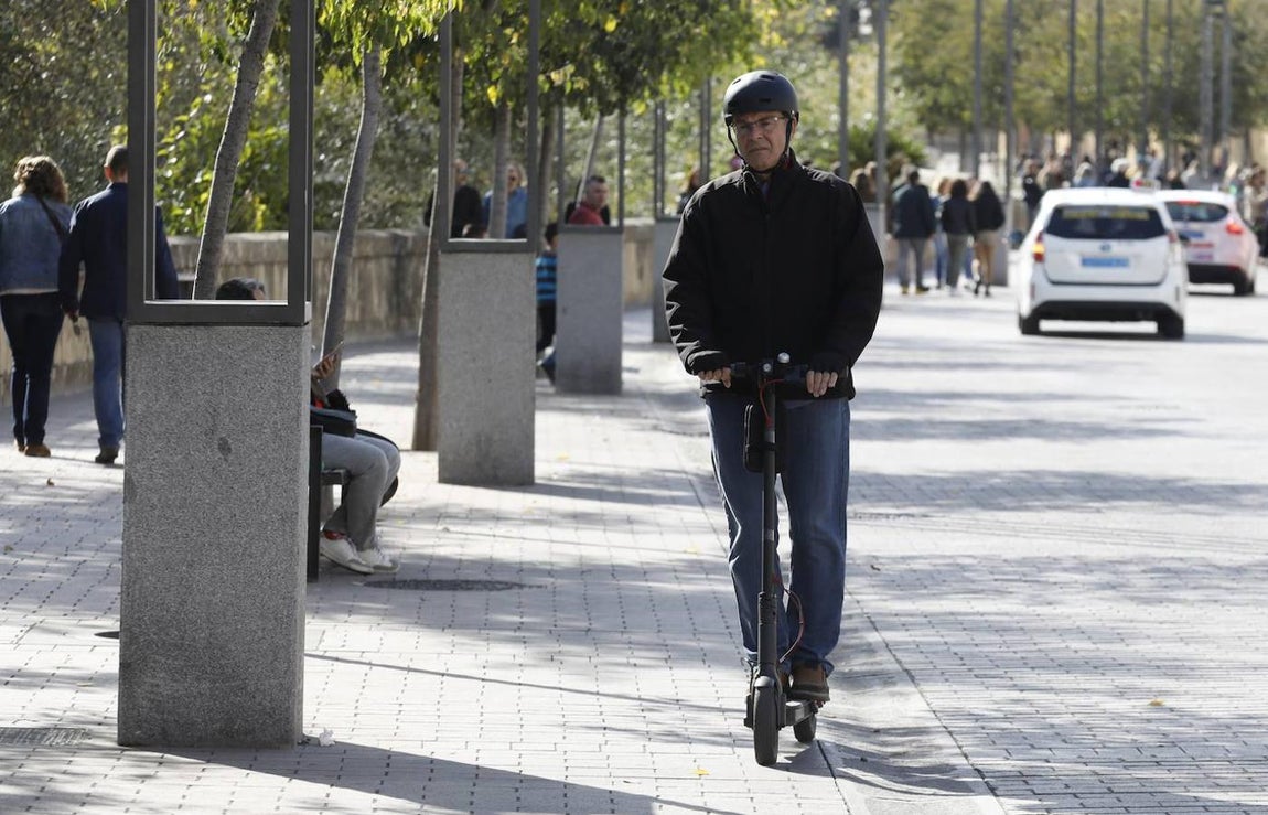 Los usuarios de patinetes eléctricos de Córdoba, en imágenes