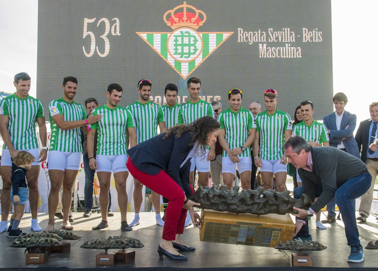Espectaculares imágenes de la Regata Sevilla-Betis