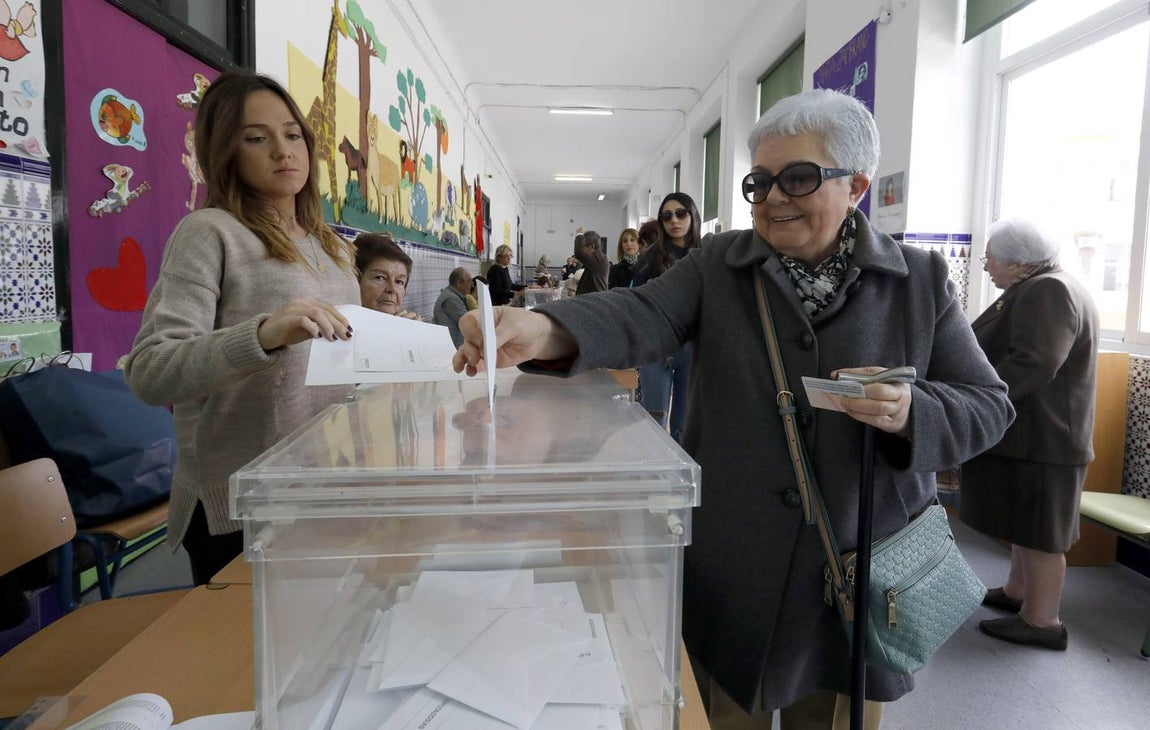 La jornada de las elecciones generales en Córdoba, en imágenes