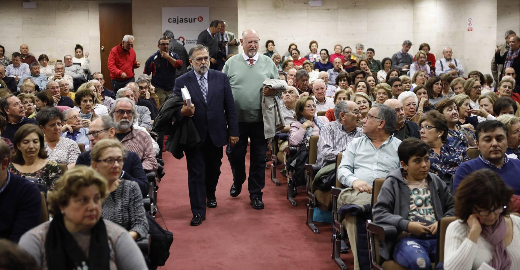 Eslava Galán en el Foro Cultural ABC, en imágenes