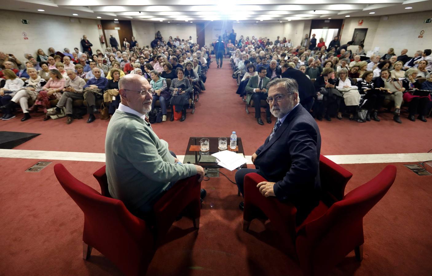 Eslava Galán en el Foro Cultural ABC, en imágenes