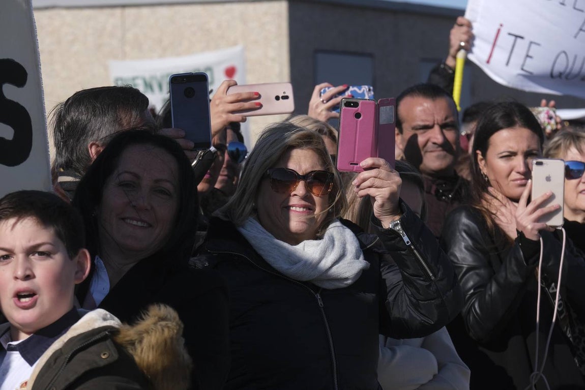 Emotivo recibimiento de la  Canarias en Rota