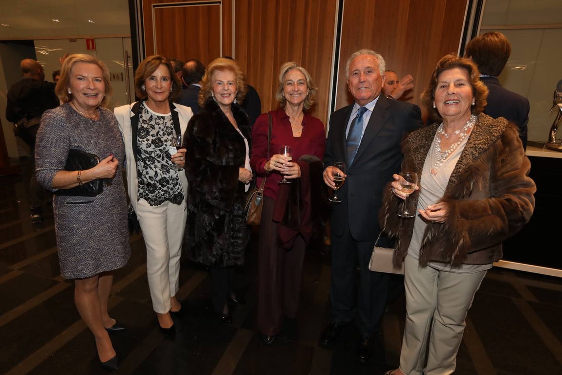 Mª Ángeles Bustamante, Carmen Díaz-Galvez, Mª Teresa García Supervielle, Miquel Domecq, Rafael Cózar Pardo y Piluca Pérez. 