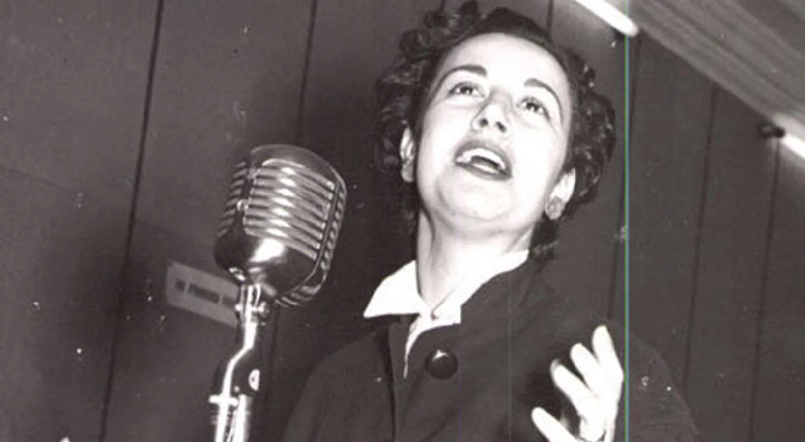 Nacida el 8 de noviembre de 1925, María Asunción Balaguer también destacó por su voz. De pequeña, estudió en el Conservatorio de Barcelona durante cuatro años.. 