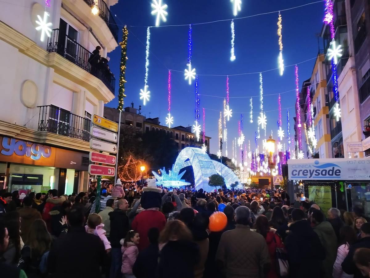 El alumbrado de Navidad en Puente Genil, en imágenes