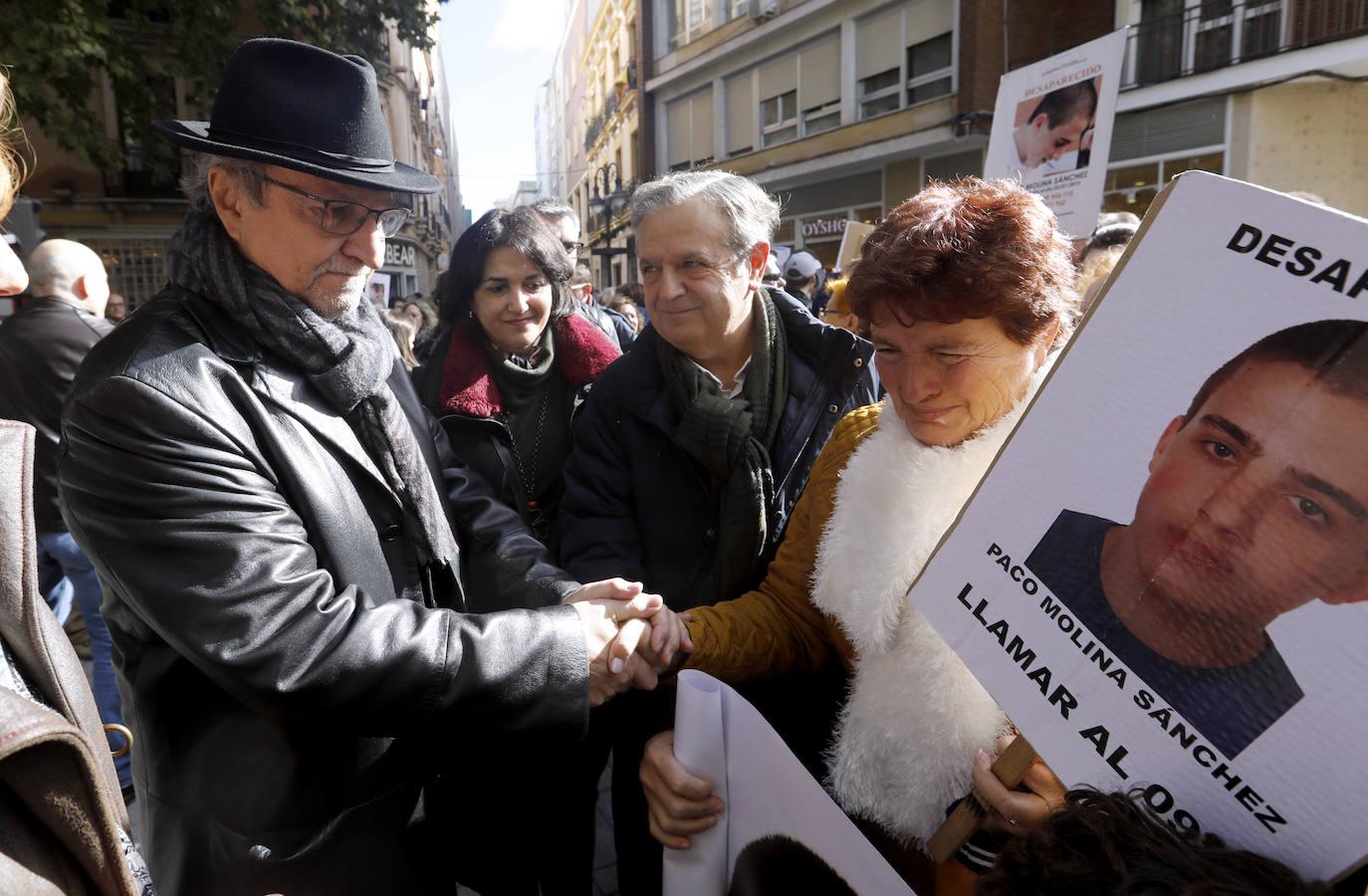 La concentración en Córdoba por el desaparecido Paco Molina, en imágenes