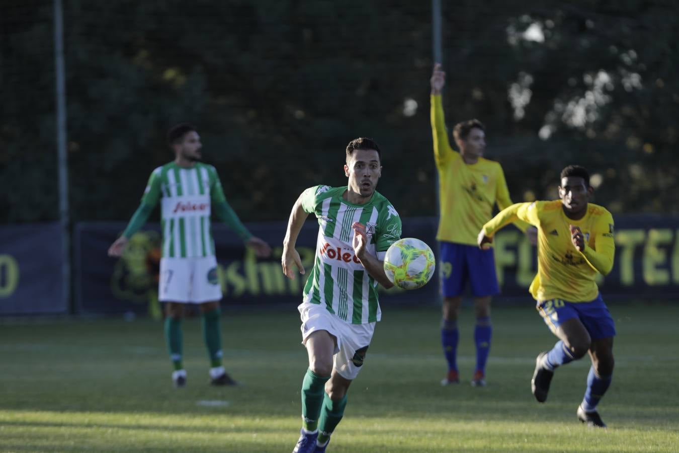 Partido Cádiz B-Sanluqueño (0-0)