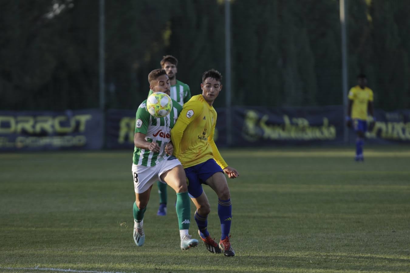 Partido Cádiz B-Sanluqueño (0-0)