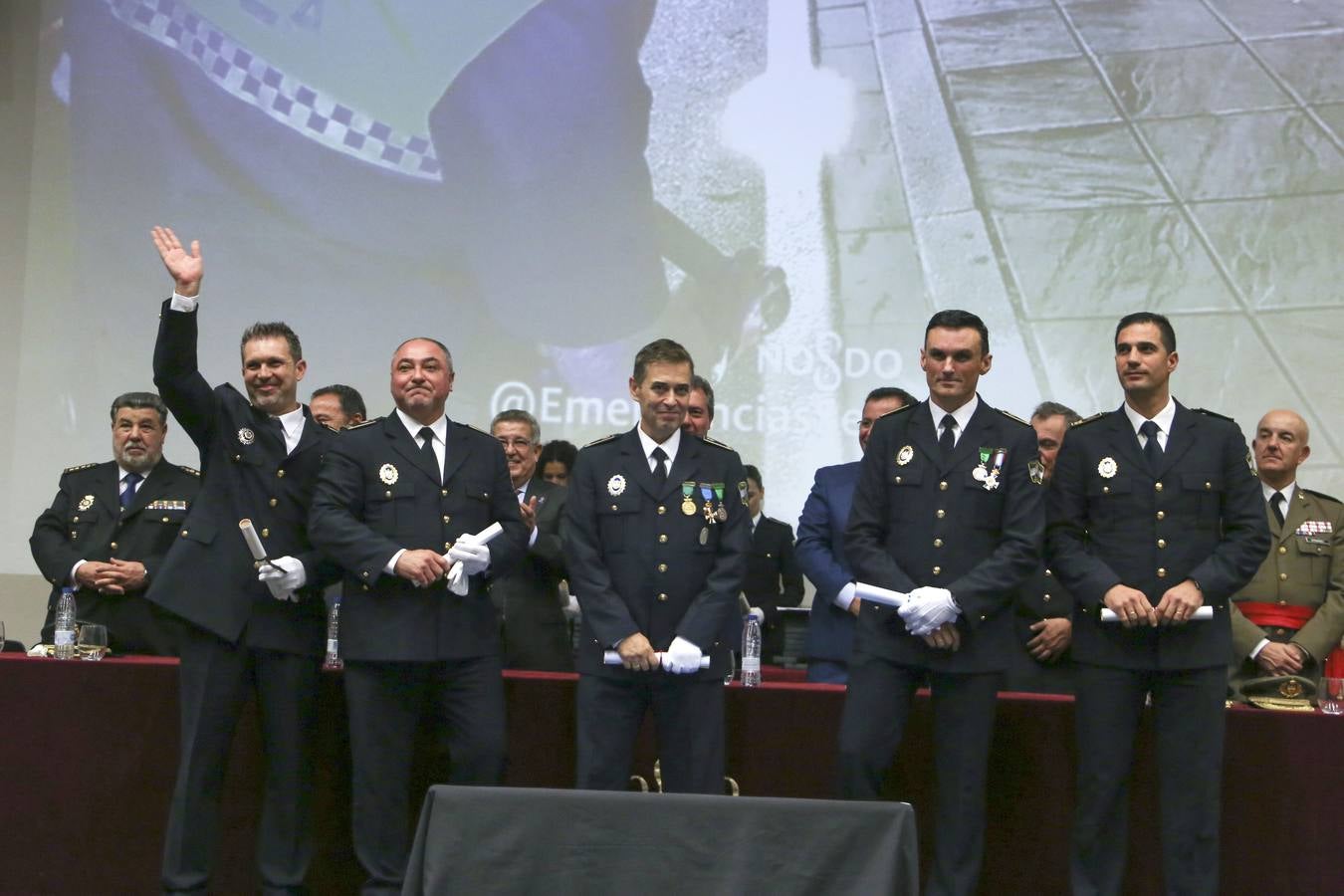 Entrega de medallas en la celebración de la festividad de la Polícia Local