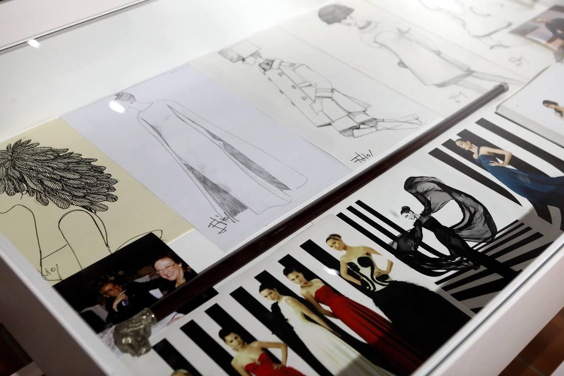 La exposición sobre Antonio Gala y Elio Berhanyer en Córdoba, en imágenes