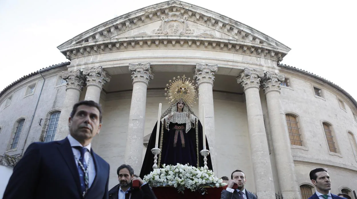 El regreso de la Virgen de la Paz de Córdoba a Capuchinos, en imágenes
