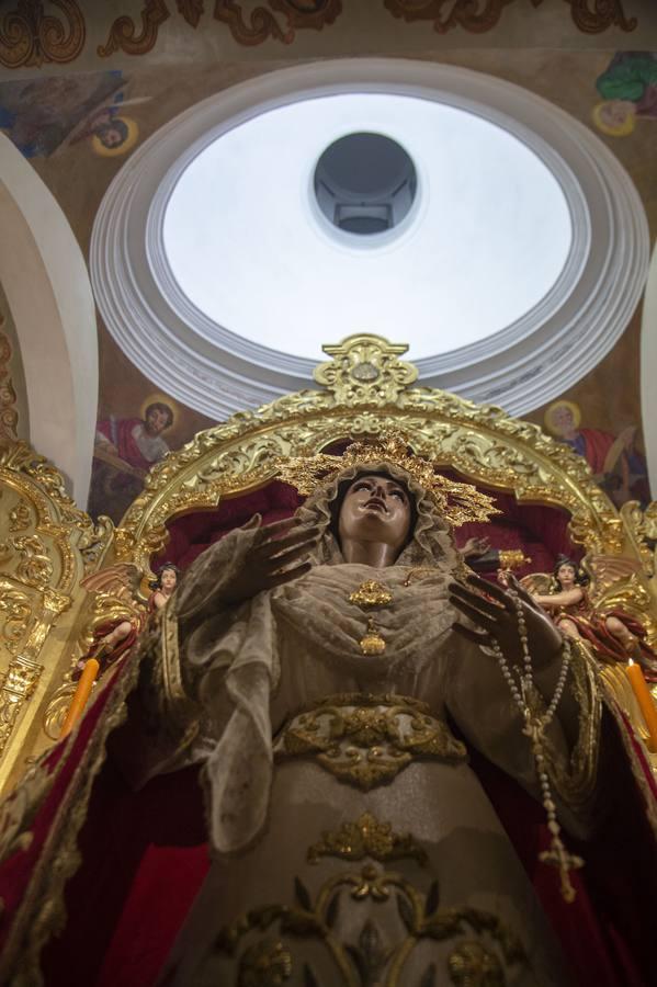 Traslado de Madre de Dios de la Palma al altar de cultos