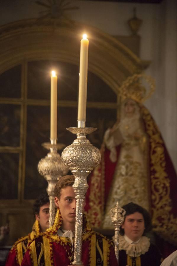 Traslado de Madre de Dios de la Palma al altar de cultos