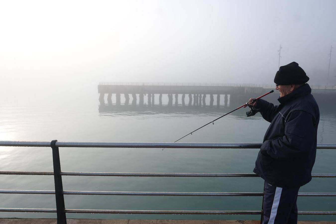 La magia de Cádiz, envuelta en la niebla