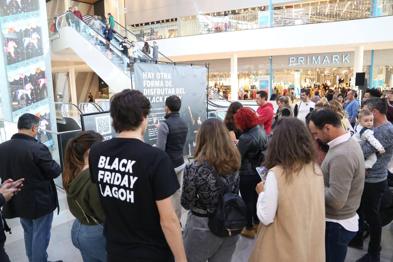 El Black Friday aterriza en los comercios del centro comercial Lagoh