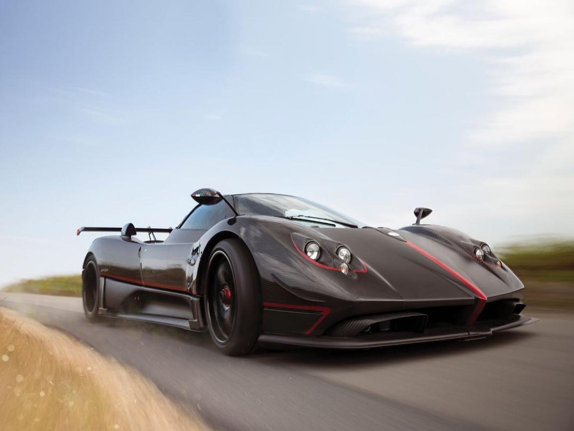 Pagani Zonda Aether de 2017. El sábado 30 de noviembre se celebró una subasta de coches de lujo en Abu Dabi. Uno de los modelos más exclusivos, junto al <a href="https://www.abc.es/summum/motor/abci-lamborghini-zagato-concept-unico-303409199806-20191130121422_galeria.html" target="_blank">Lamborghini Zagato Raptor Concept,</a> era este automóvil deportivo obra de Horacio Pagani. El coche se propulsa por un motor de 7.3 litros V12 atmosférico de origen AMG que ofrece 760 CV de potencia. Tiene una caja de cambios manual de seis velocidades