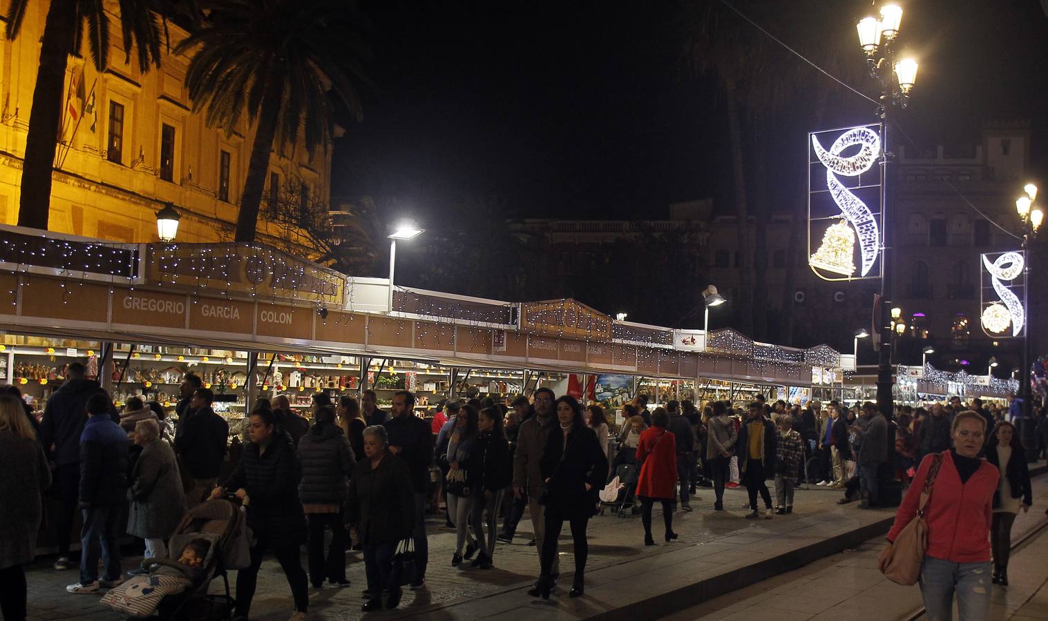 Fotogalería: Navidad, una fiesta permanente en las calles de Sevilla