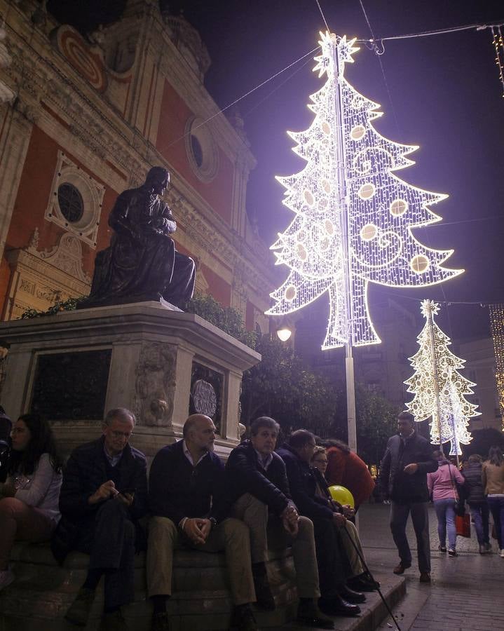 Fotogalería: Navidad, una fiesta permanente en las calles de Sevilla