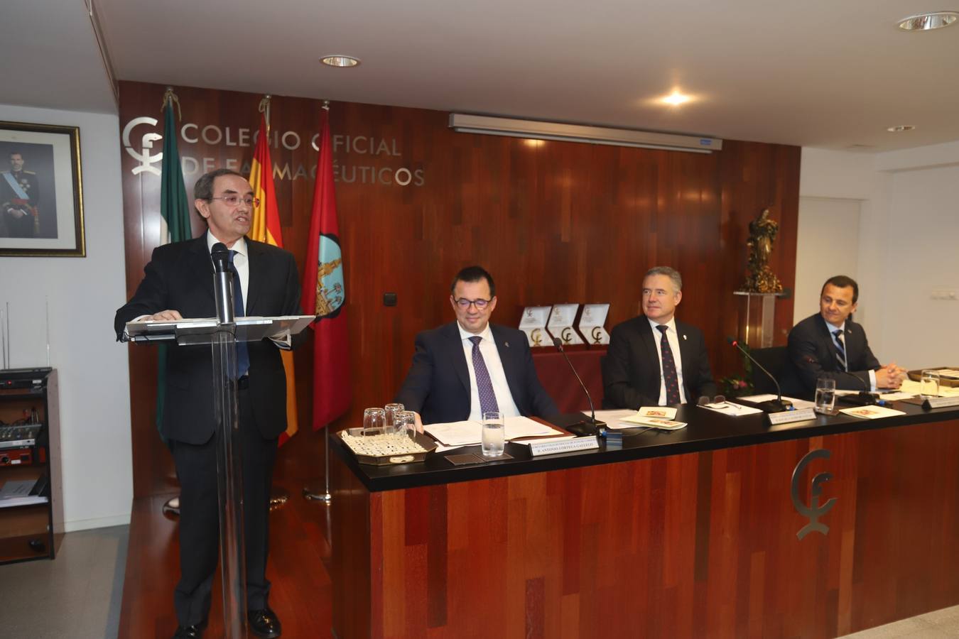 En imágenes, la celebración de la Inmaculada en el Colegio de Farmacéuticos de Córdoba