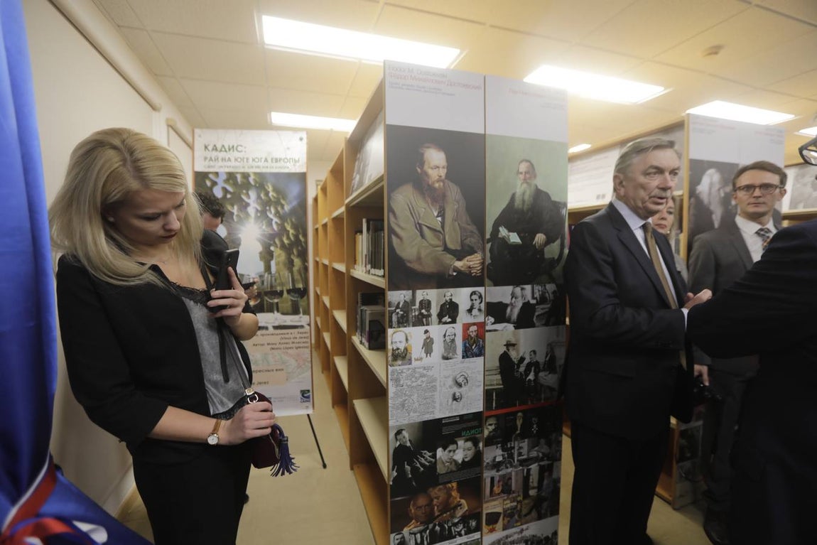 Inauguración de la primera biblioteca Pushkin en España