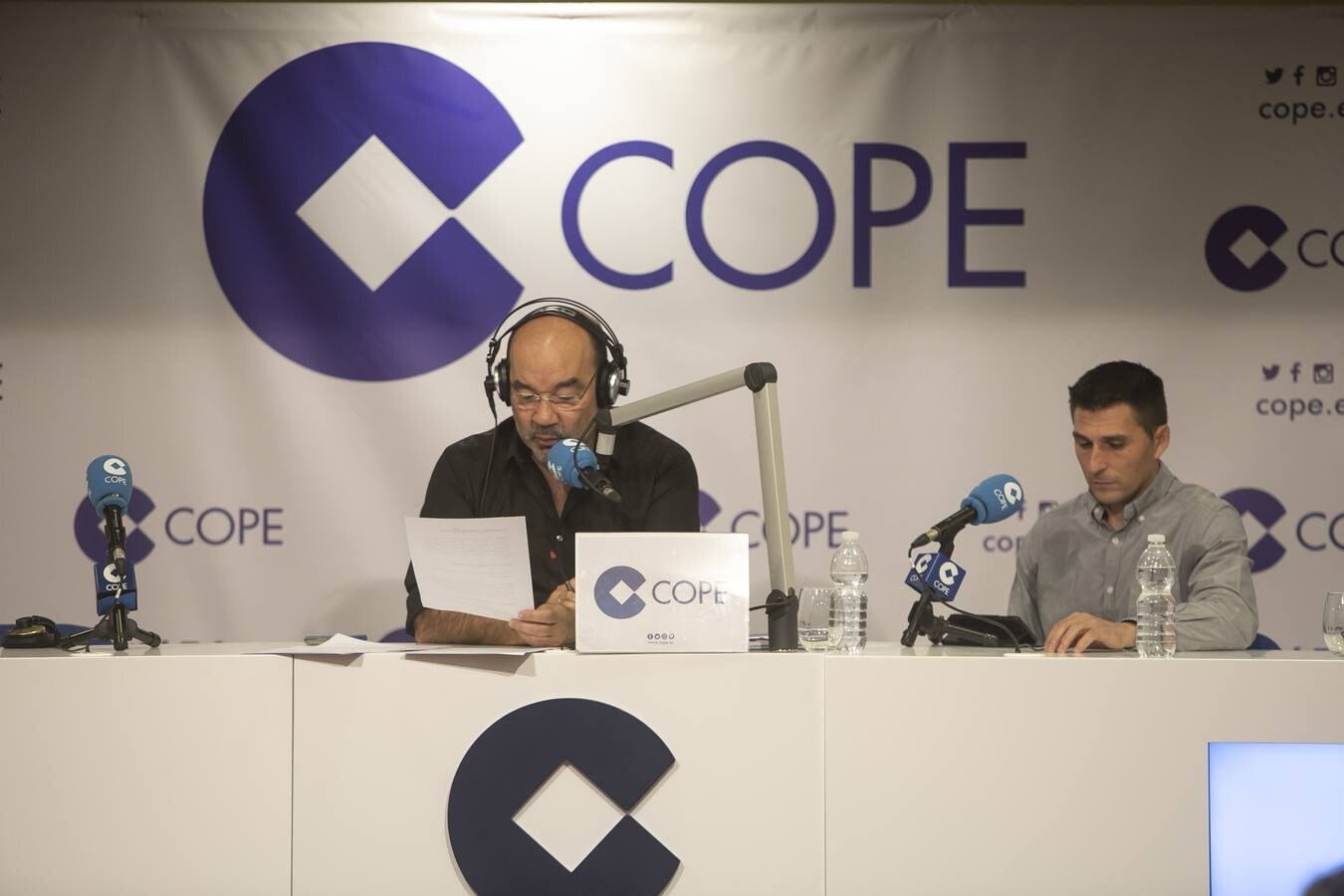 En imágenes, Ángel Expósito y su Linterna de Cope en Córdoba