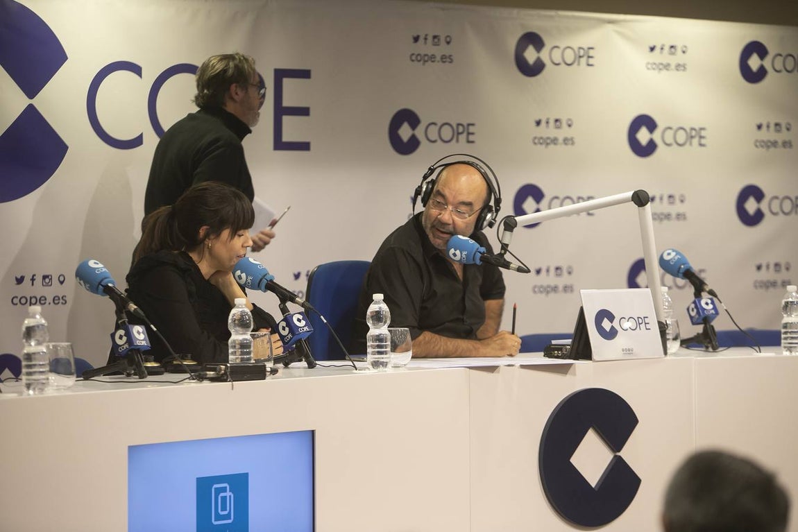 En imágenes, Ángel Expósito y su Linterna de Cope en Córdoba