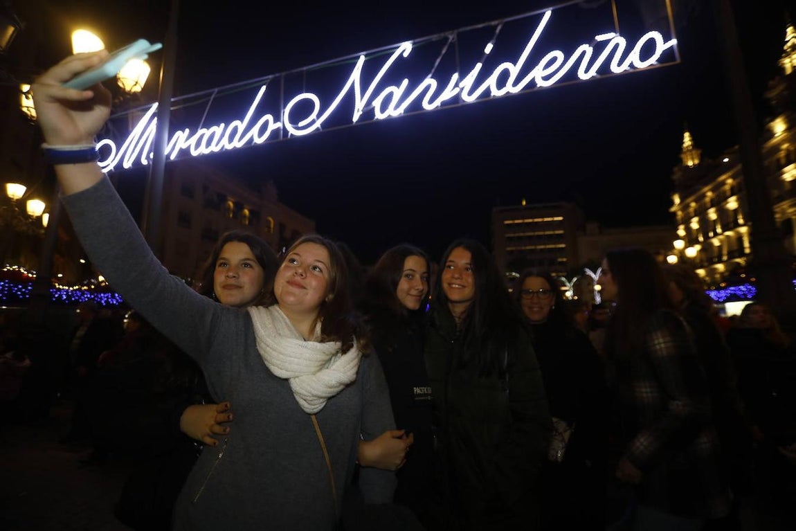 El ambiente navideño del viernes del puente en Córdoba, en imágenes