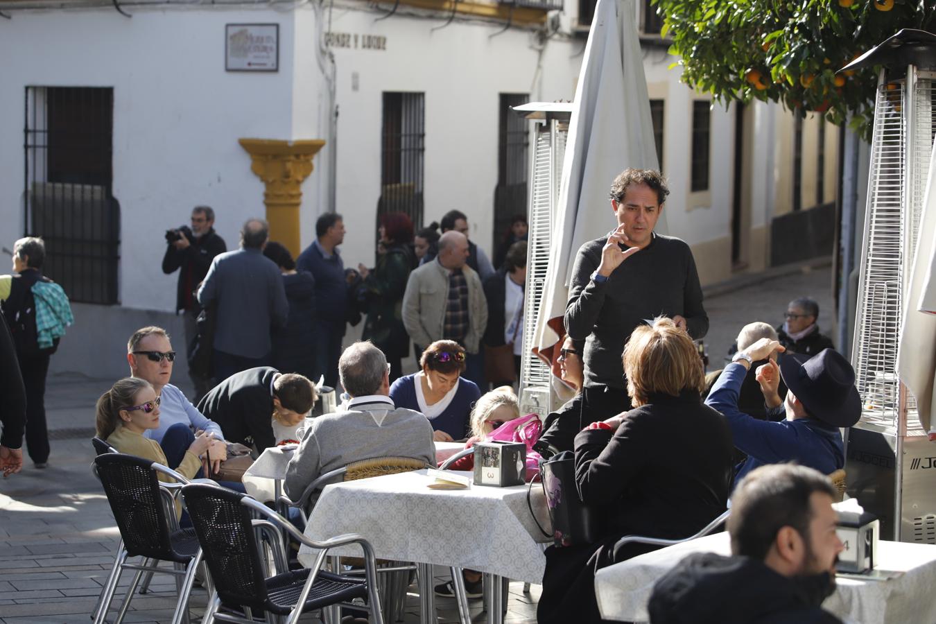 El ambiente turístico en Córdoba en el puente, en imágenes