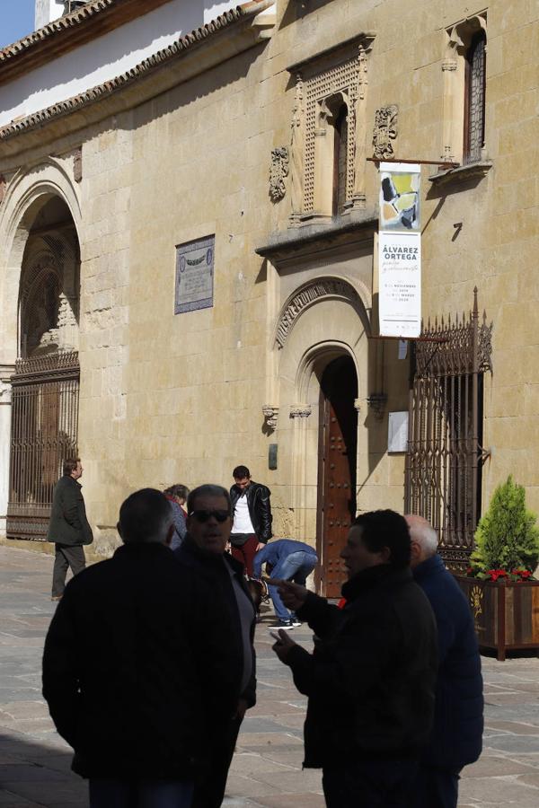 El ambiente turístico en Córdoba en el puente, en imágenes