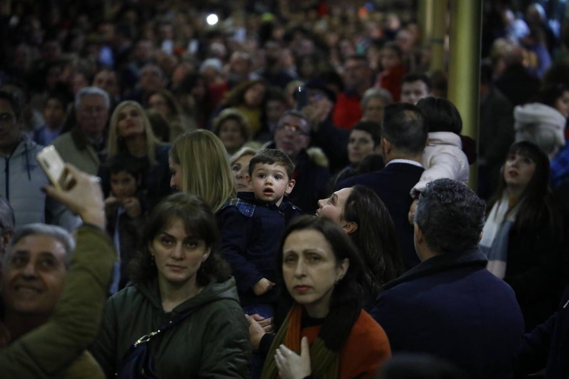 El ambiente navideño del viernes del puente en Córdoba, en imágenes